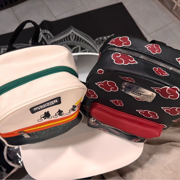 Stranger Things Back-back - Picture 2 of 4